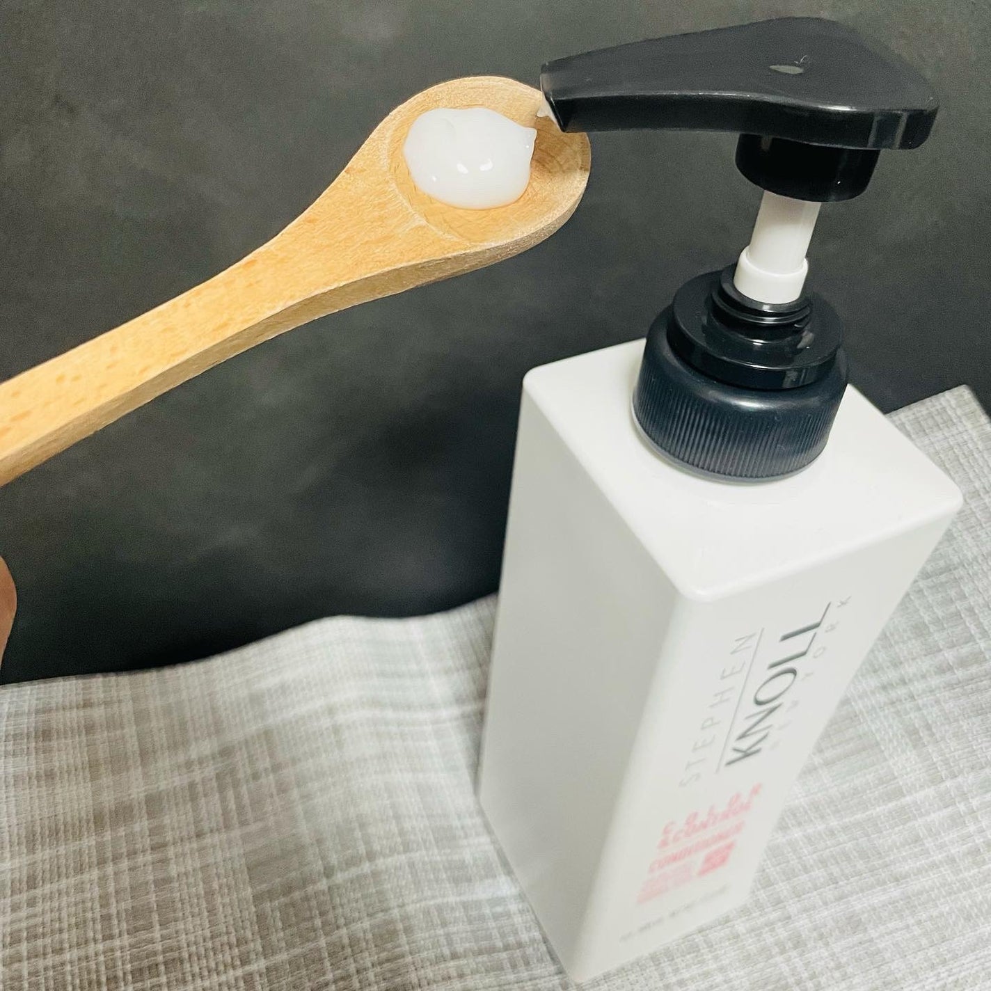 カラーコントロール シャンプー W/コンディショナー W/スティーブンノル ニューヨーク/市販シャンプーを使ったクチコミ(4枚目)