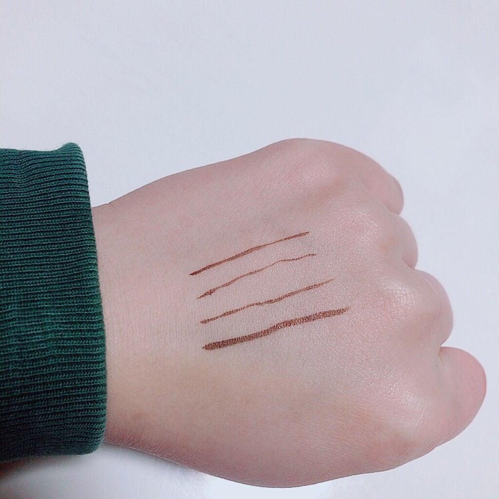 「密着アイライナー」ショート筆リキッド/デジャヴュ/リキッドアイライナーを使ったクチコミ(3枚目)