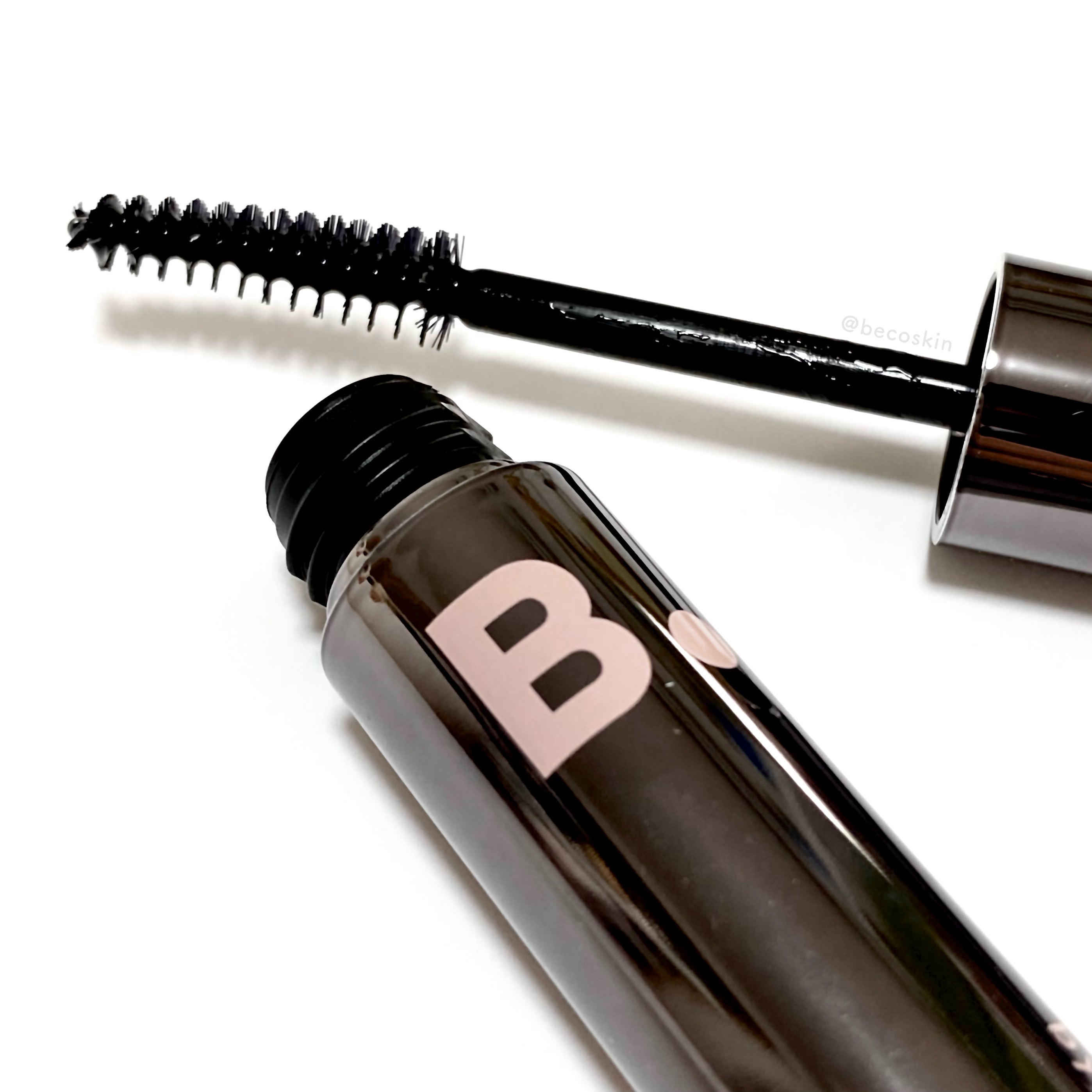 アイラッシュトリートメントセラム/BANILA CO/まつげ美容液を使ったクチコミ（3枚目）