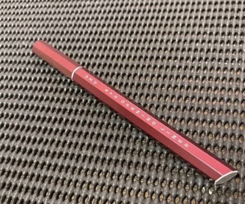 EYE OPENING LINER/UZU BY FLOWFUSHI/リキッドアイライナーを使ったクチコミ（1枚目）