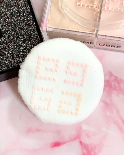 プリズム・リーブル/GIVENCHY/ルースパウダーを使ったクチコミ(4枚目)