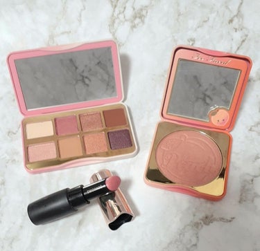 ティックルドピーチ ミニ アイシャドウ パレット/Too Faced/アイシャドウパレットを使ったクチコミ（1枚目）