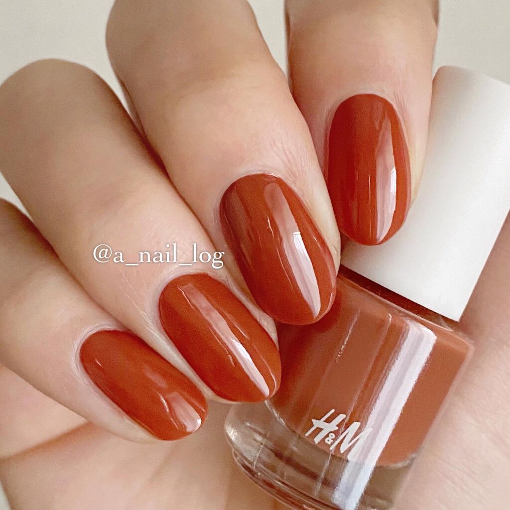 Aika*セルフネイル on LIPS 「❆Gina☃︎2021-22Winter❆H&M冬の大人メイク..」(6枚目)