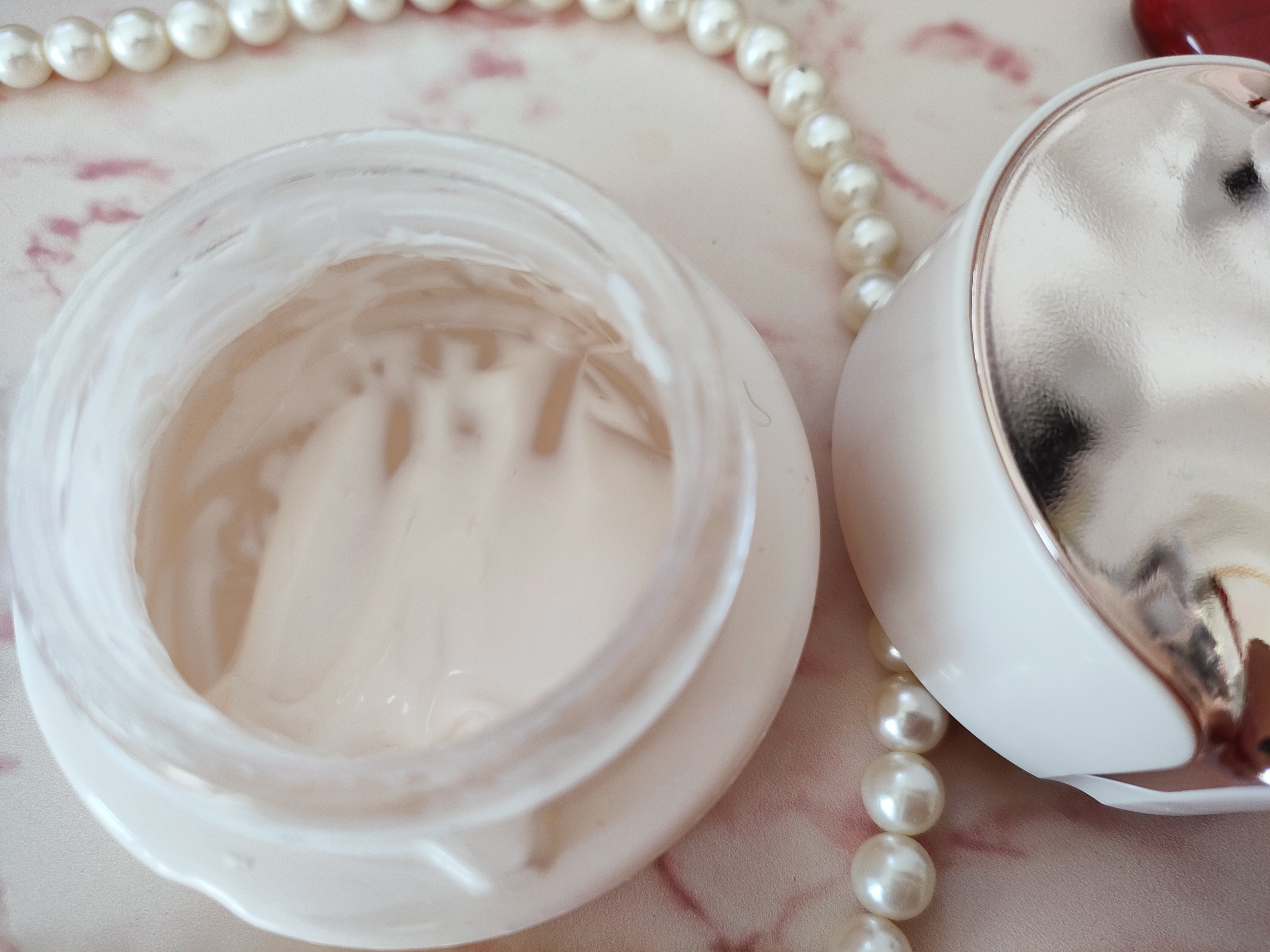 カネボウ フレッシュ デイ クリーム/KANEBO/化粧下地を使ったクチコミ（2枚目）