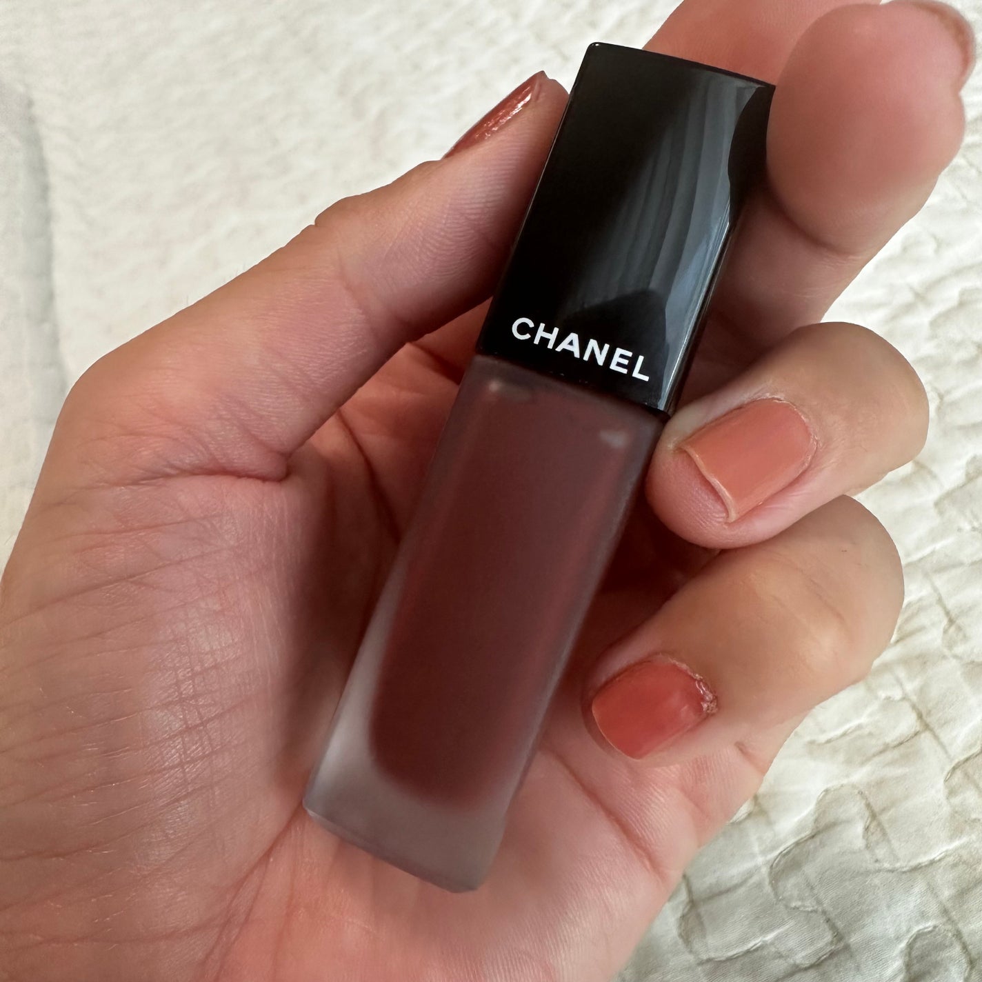 CHANELの口紅 ルージュアリュールリクィッドヴェルヴェット CHANELの口紅 ルージュアリュールリクィッドヴェルヴェット