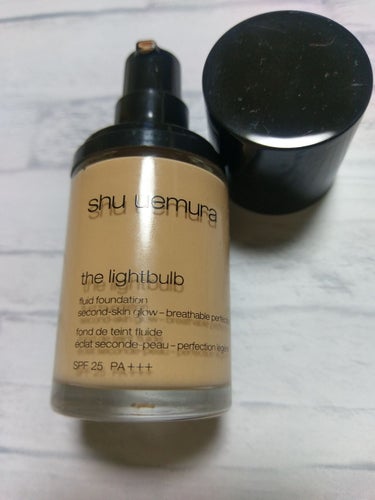 ザ・ライトバルブ フルイド ファンデーション＆スポンジ/shu uemura/リキッドファンデーションを使ったクチコミ（1枚目）