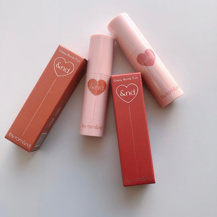グラッシーボムティント/&nd by rom&nd/リップティントを使ったクチコミ(4枚目)
