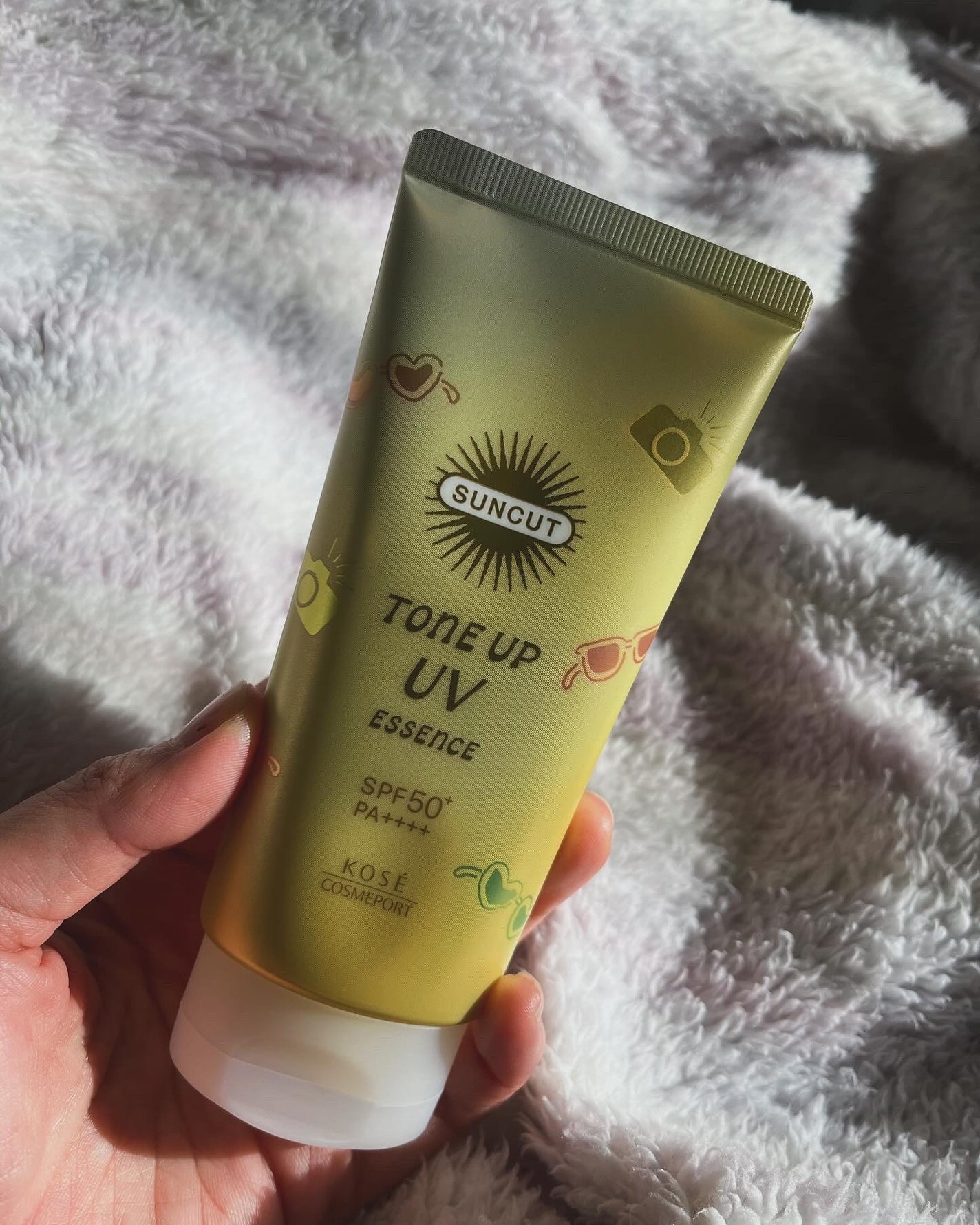 えり on LIPS 「#PRサンカット®トーンアップUVエッセンスレモンイエロー新色..」(2枚目)