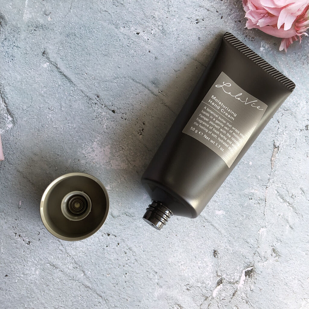 モイスチュアライジング ハンドクリーム/Lala Vie/ハンドクリームを使ったクチコミ（3枚目）