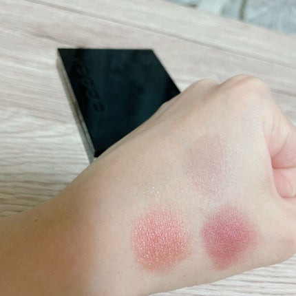 シグニチャー カラー アイズ/SUQQU/アイシャドウパレットを使ったクチコミ(2枚目)