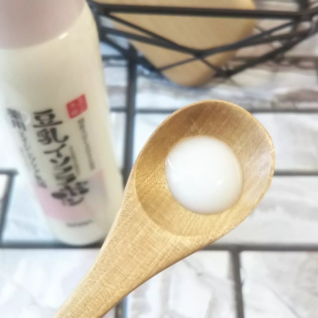 薬用リンクル乳液 ホワイト/なめらか本舗/乳液を使ったクチコミ（3枚目）