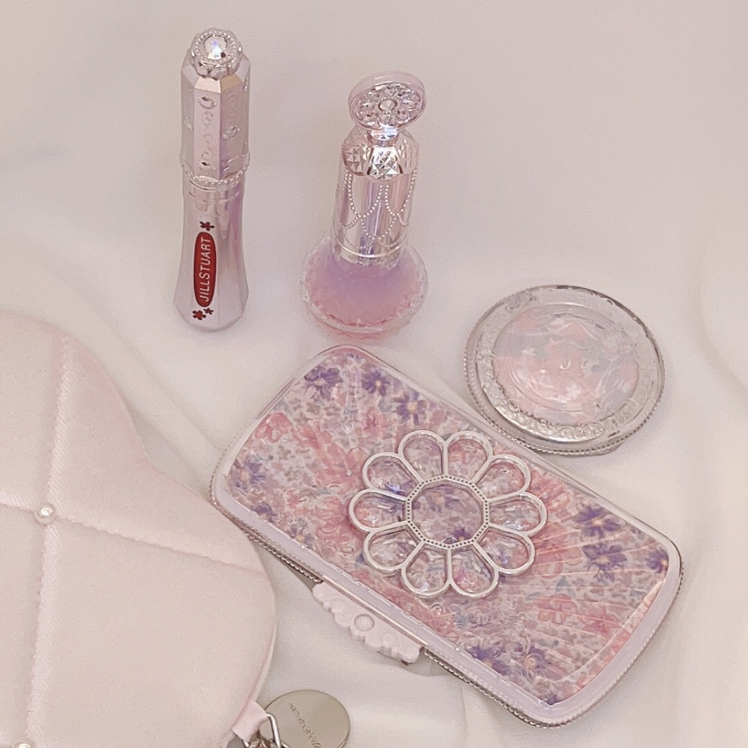 ユニコーンユートピア コレクション 雲形ポーチ/JILL STUART/メイクアップキットを使ったクチコミ（3枚目）