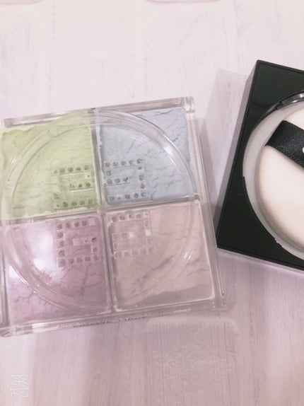 プリズム・リーブル/GIVENCHY/ルースパウダーを使ったクチコミ(2枚目)