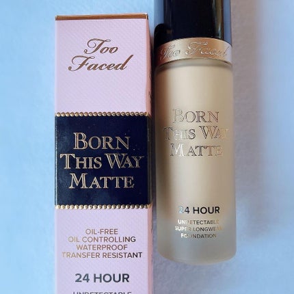 ボーン ディス ウェイ アンディテクタブル 24H マット ファンデーション/Too Faced/リキッドファンデーションを使ったクチコミ(2枚目)