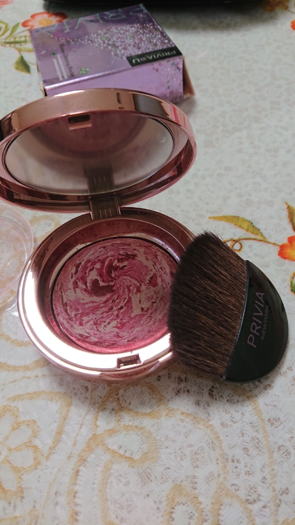 イリュージョングリッタリングブラッシャー/PRIVIA/パウダーチークを使ったクチコミ（2枚目）