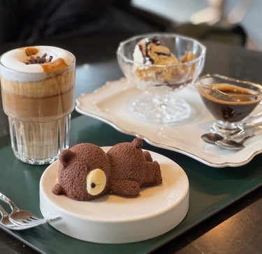 万天才カフェ(マンチョンジェ)✨

ソウル駅明洞の代表的なデザートカフェをご紹介します☕️

最近日本の方もよく行くコースなのだそう！
韓国人の方々の間でもすごく有名なところだそうです♪

社長もとても