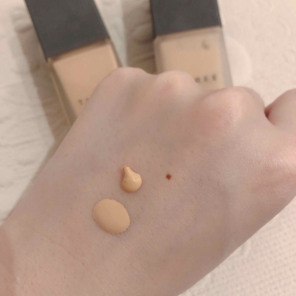 フローレスエシリアル フルイド ファンデーション/THREE/リキッドファンデーションを使ったクチコミ(3枚目)