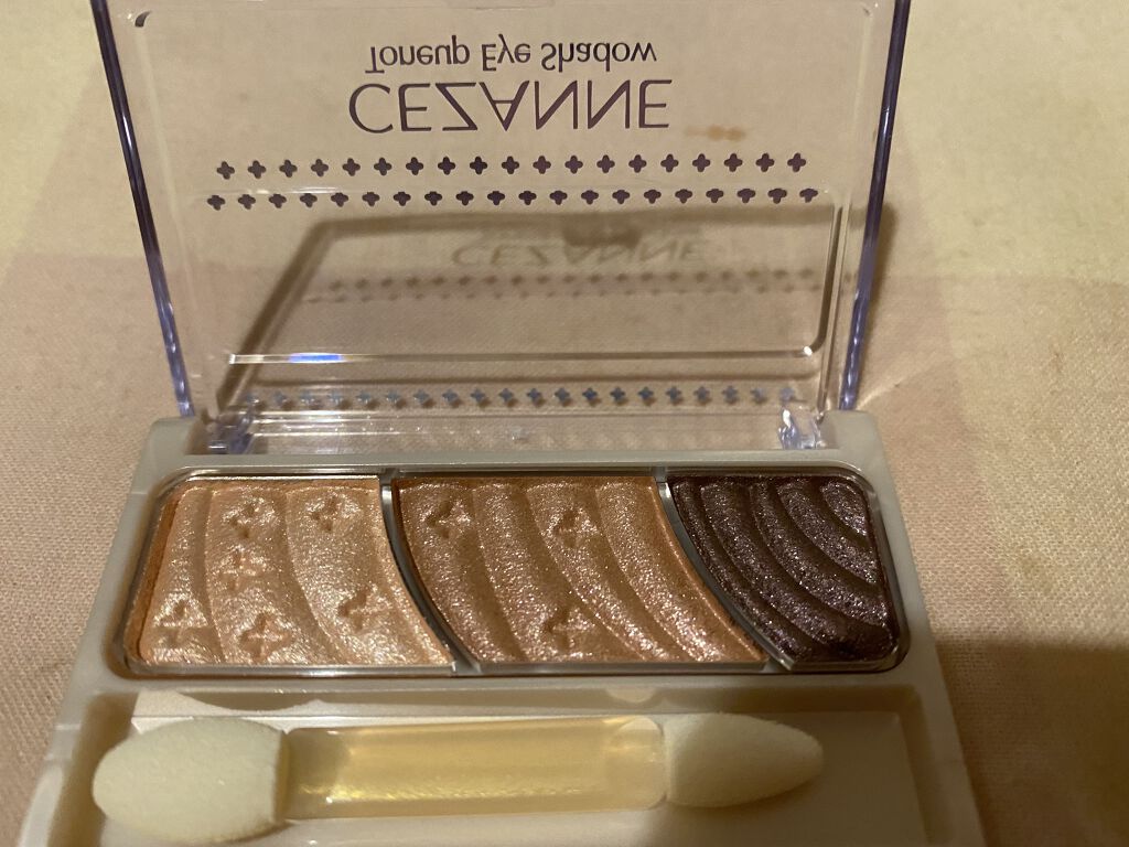 トーンアップアイシャドウ/CEZANNE/アイシャドウパレットを使ったクチコミ（2枚目）