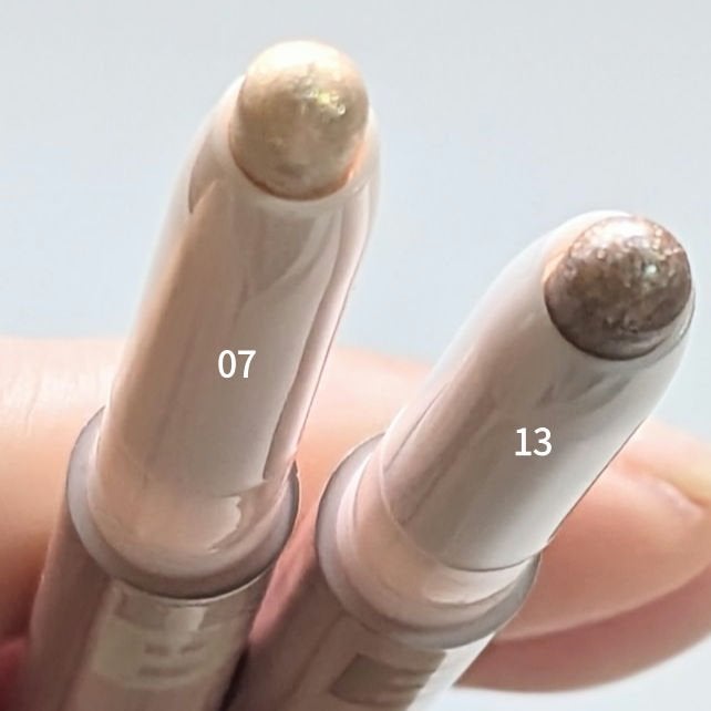 ムードオンアイカラースティック/BANILA CO/スティックアイシャドウを使ったクチコミ(2枚目)