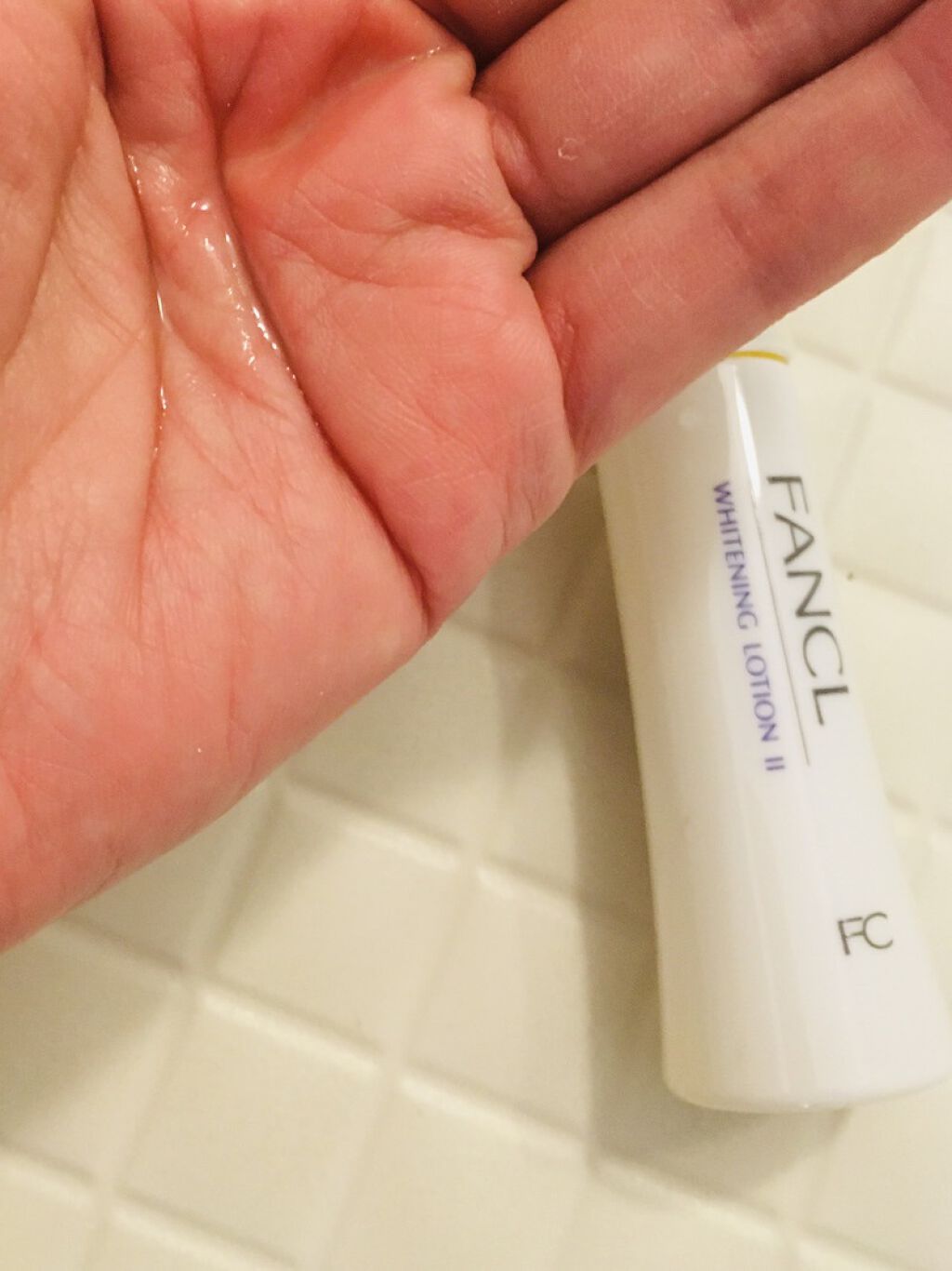 ホワイトニング 乳液 II しっとり＜医薬部外品＞/ファンケル/乳液を使ったクチコミ（3枚目）