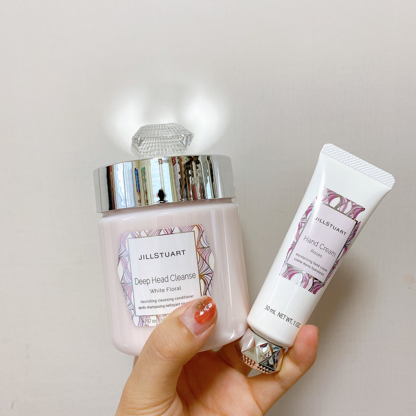 ディープ ヘッドクレンズ ホワイトフローラル/JILL STUART/市販シャンプーを使ったクチコミ(4枚目)