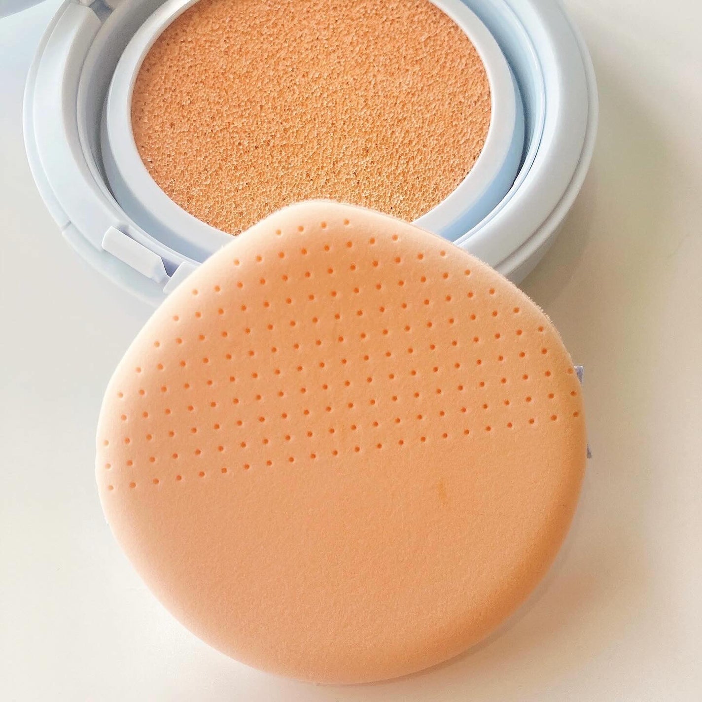 グロー マットクッション/APRILSKIN/クッションファンデーションを使ったクチコミ(3枚目)