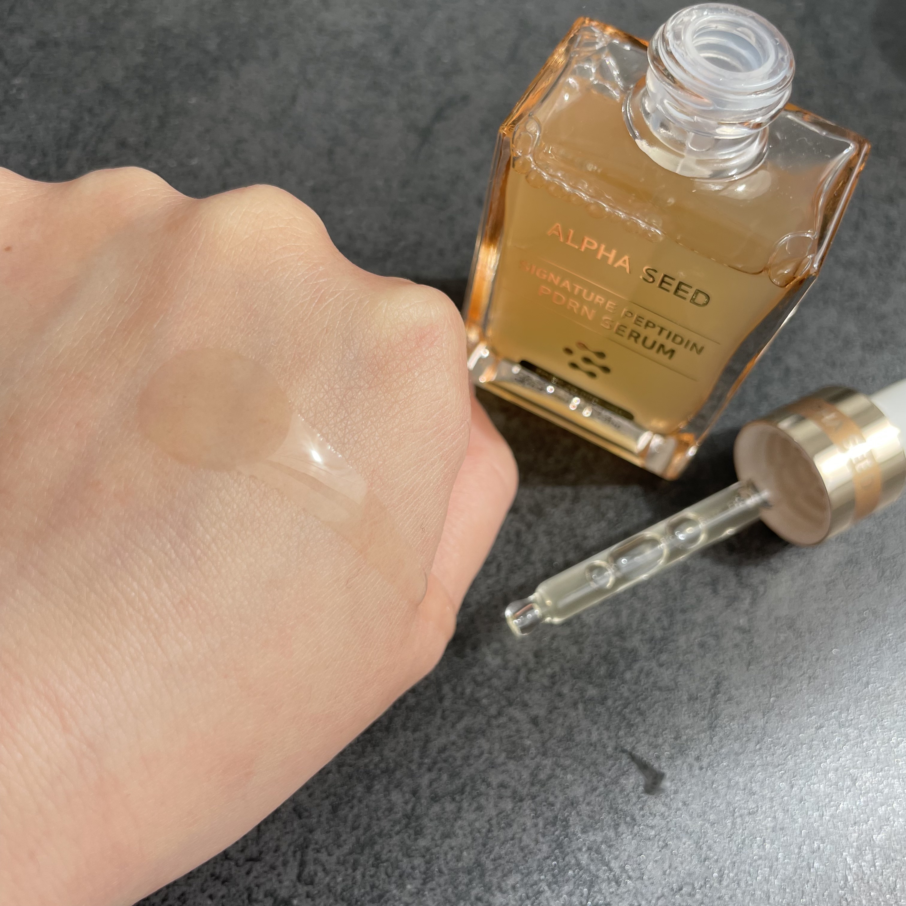 シグニチャーペプチドPDRNクリーム/ALPHASEED/フェイスクリームを使ったクチコミ（1枚目）