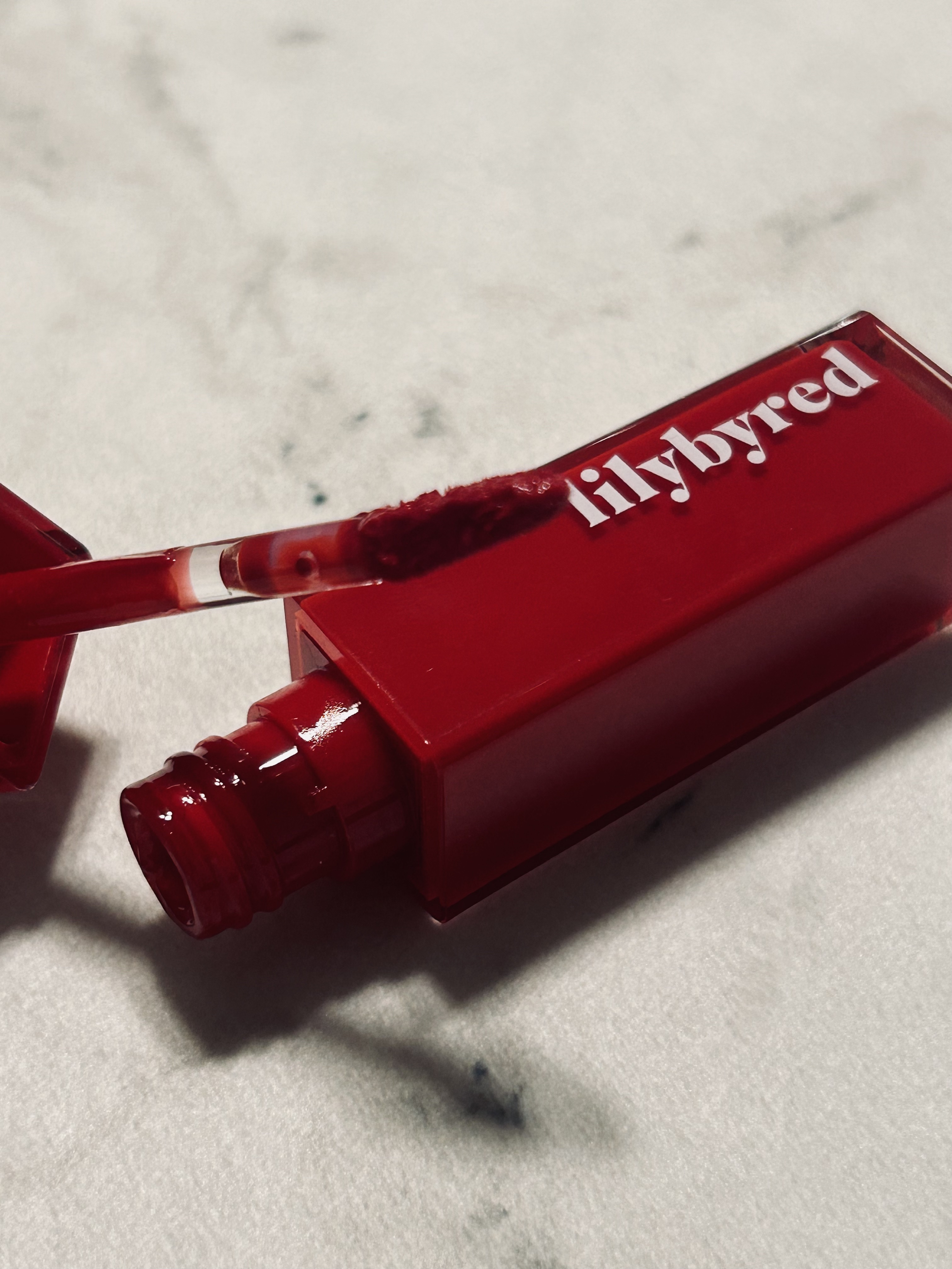 ブラッディライアー コーティングティント/lilybyred/リップティントを使ったクチコミ（3枚目）