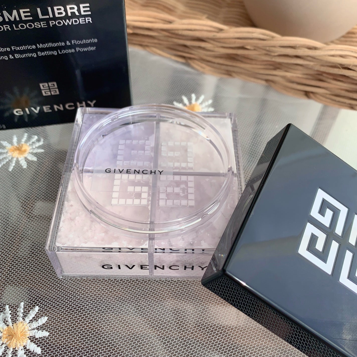 プリズム・リーブル/GIVENCHY/ルースパウダーを使ったクチコミ(10枚目)