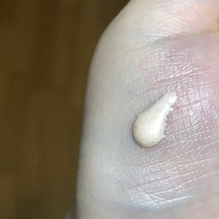 レ ベージュ フリュイド アンルミネール ベル ミン/CHANEL/リキッドハイライトを使ったクチコミ(2枚目)