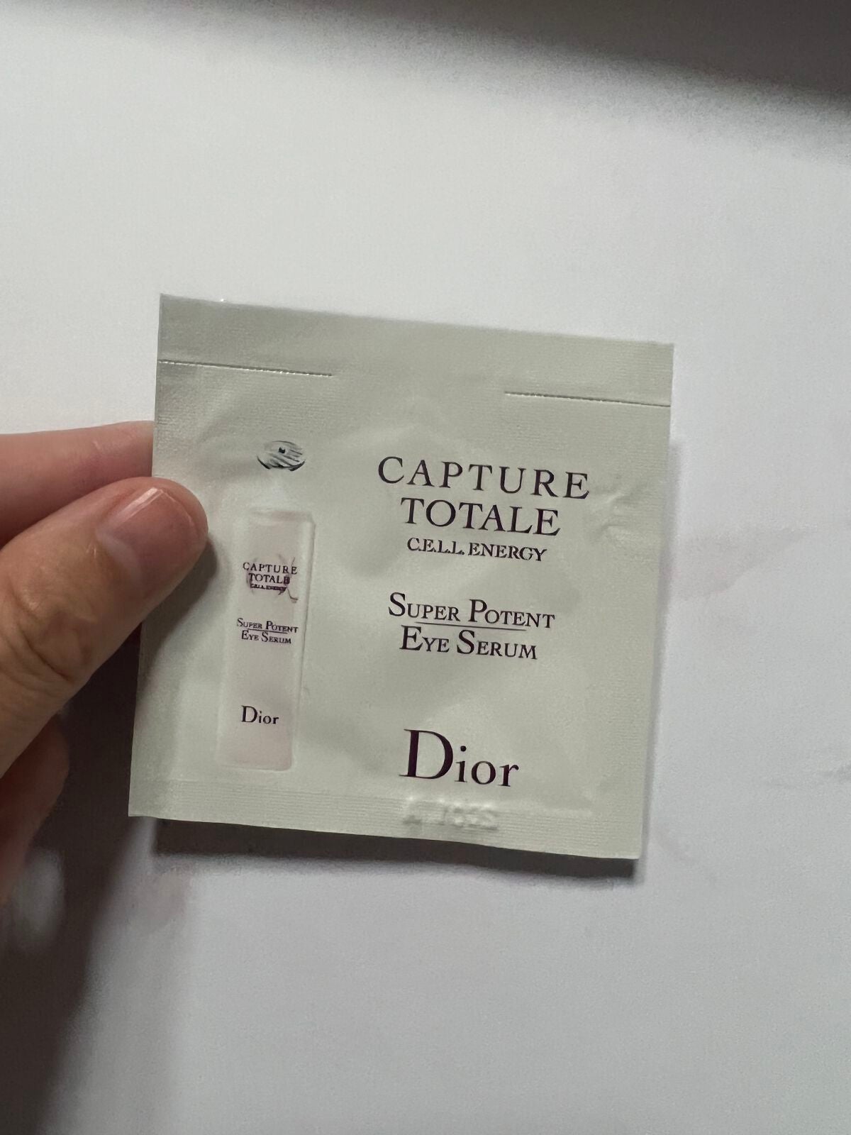 カプチュール トータル セル ENGY アイ セラム/Dior/アイケア・アイクリームを使ったクチコミ(1枚目)