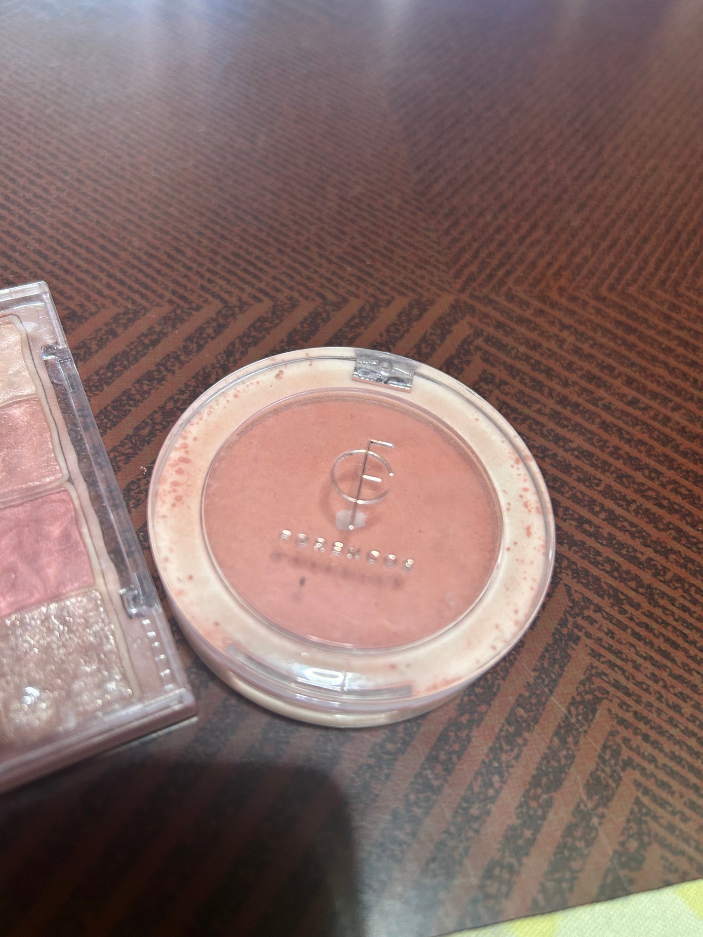 りん on LIPS 「#冬のほてり顔メイク#BLOOMBOX#リップアンドチークグロ..」(1枚目)