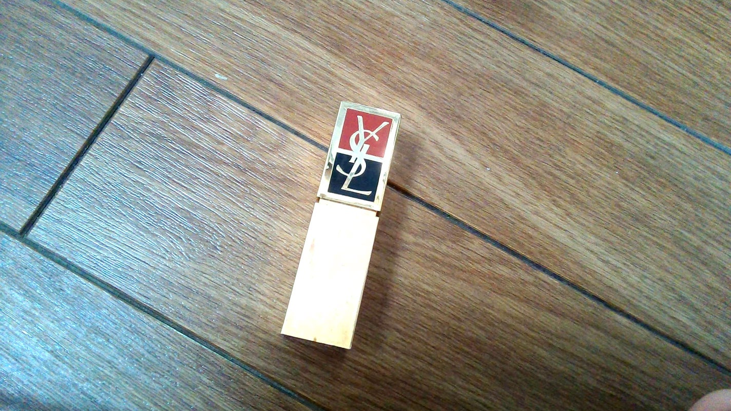 kohaku on LIPS 「~リップ紹介~💄このリップはお母さんから貰いました!!yslの..」(1枚目)