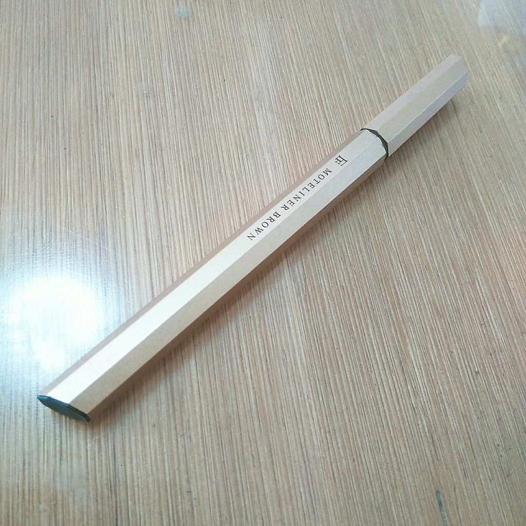 モテライナー リキッド/UZU BY FLOWFUSHI/リキッドアイライナーを使ったクチコミ（1枚目）