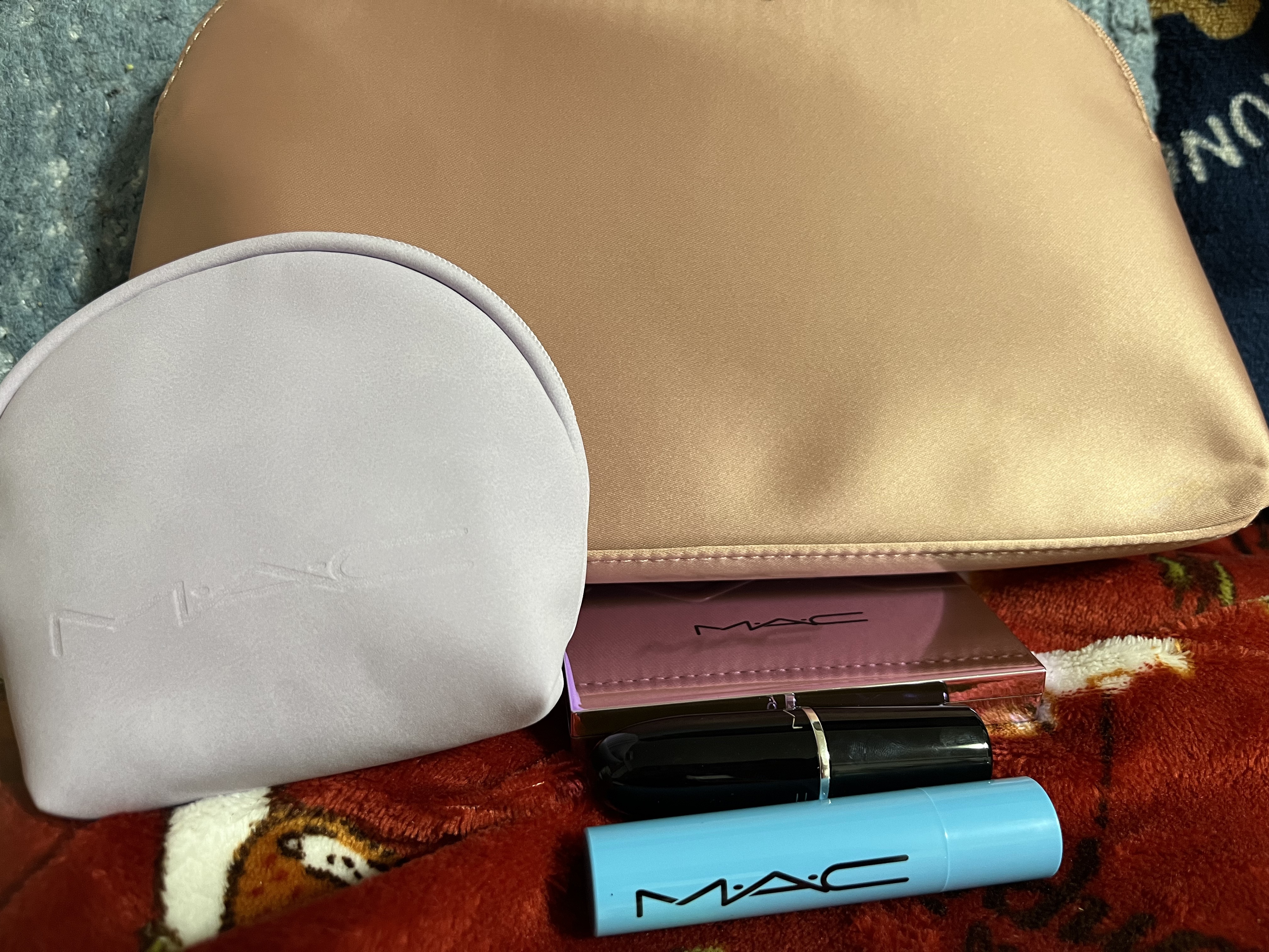 ラスターガラス リップスティック シロップ(※既存色リニューアル)/M・A・C/口紅を使ったクチコミ（1枚目）