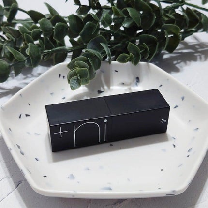 sparkle_sounds_vuk3 on LIPS 「プラスニシアーバームティントをお試しさせていただきました。箱に..」(1枚目)