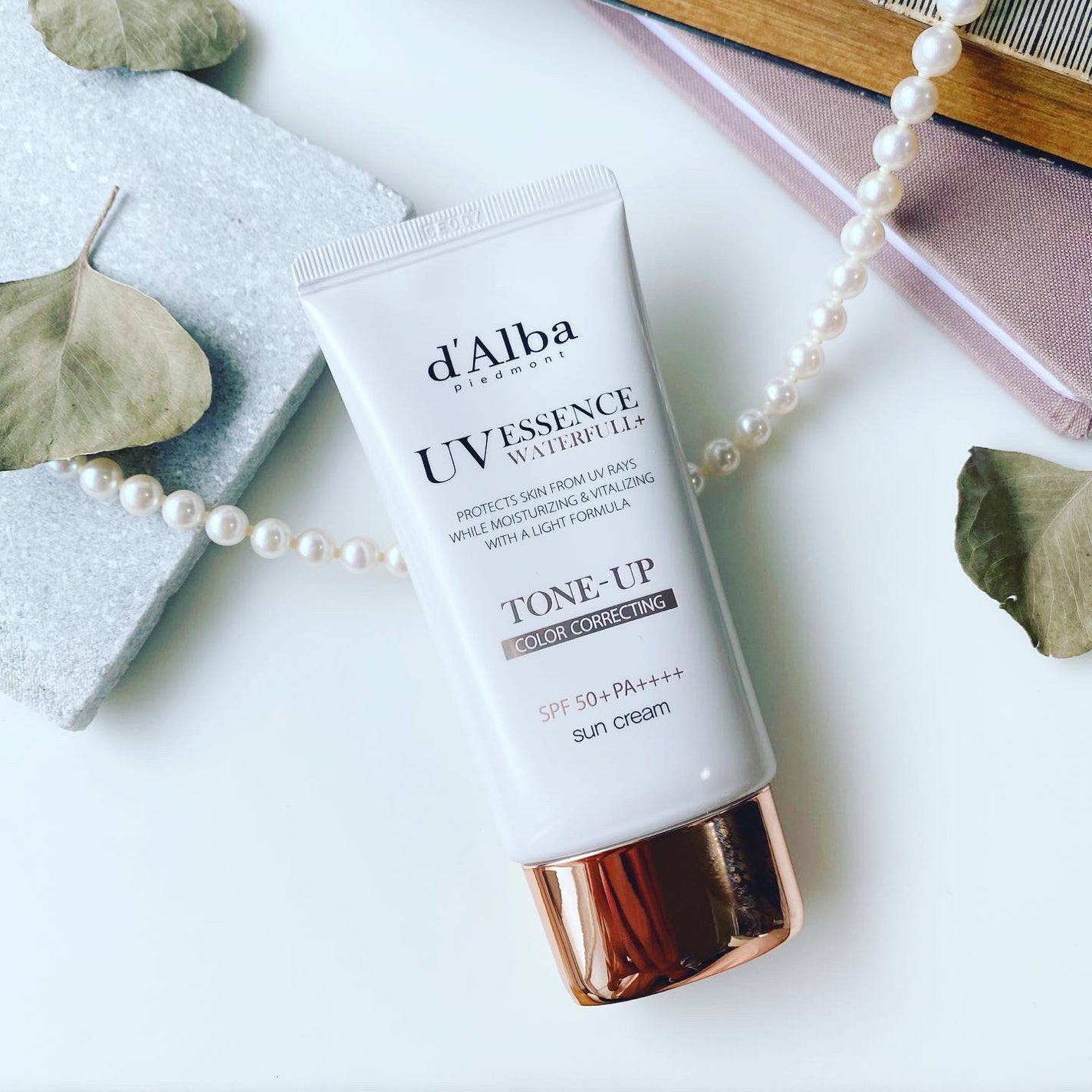 ダルバ ホワイトトリュフファーストスプレーセラム/ダルバ/ミスト状化粧水を使ったクチコミ(4枚目)