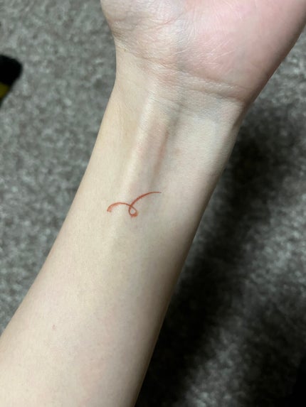 スキルレスライナー/LUMIURGLAS/リキッドアイライナーを使ったクチコミ(2枚目)