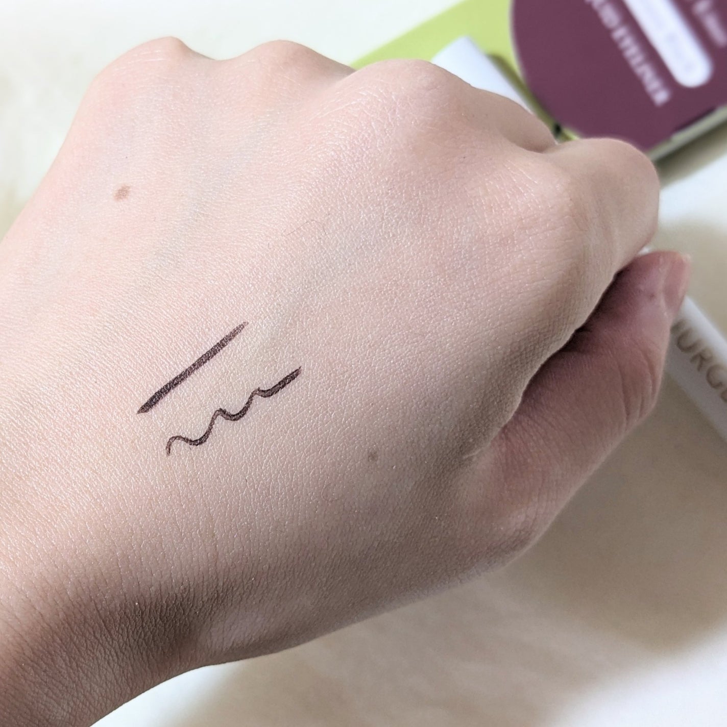 ベルベットライナー/LUMIURGLAS/リキッドアイライナーを使ったクチコミ(2枚目)