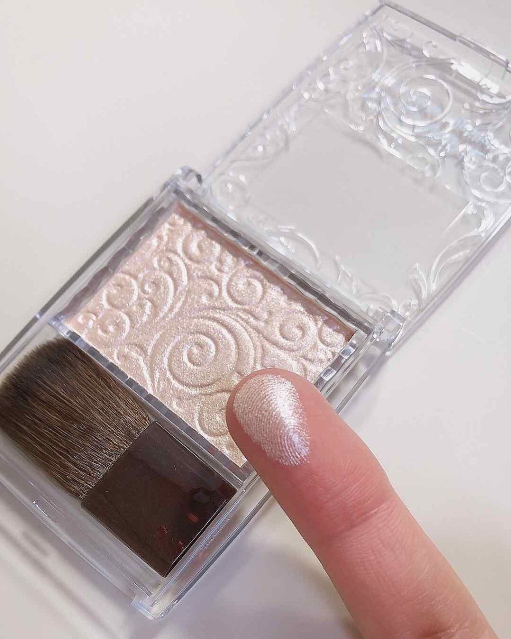 パールグロウハイライト/CEZANNE/パウダーハイライトを使ったクチコミ(3枚目)