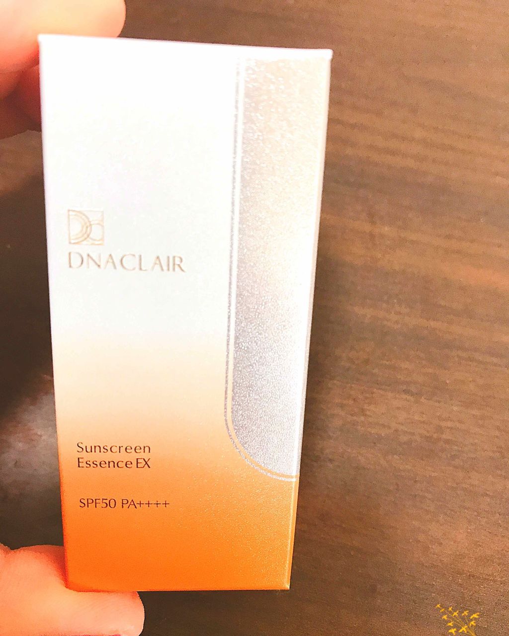 ディナクリストサンスクリーンエッセンスEX