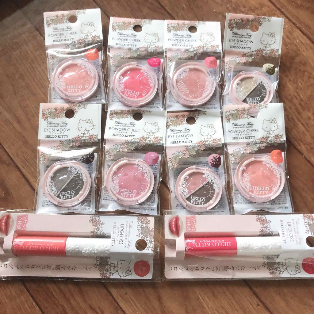 orange_glow_32s on LIPS 「キティーちゃんとDAISOのコラボ商品です!こんなにたくさん買..」(2枚目)