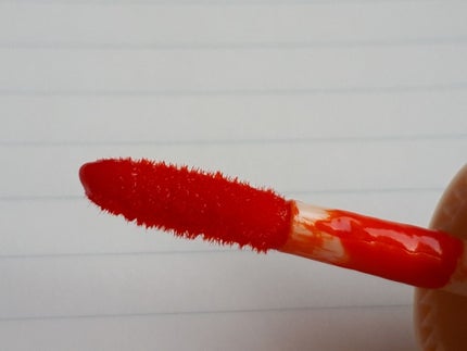 ピキビキ アートポップ エナメル ティント/TONYMOLY/リップティントを使ったクチコミ(3枚目)