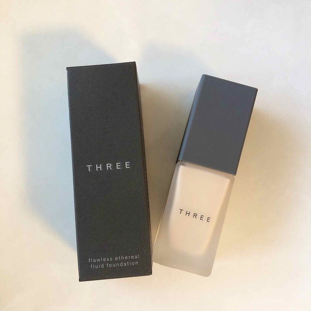 フローレスエシリアル フルイド ファンデーション/THREE/リキッドファンデーションを使ったクチコミ(1枚目)