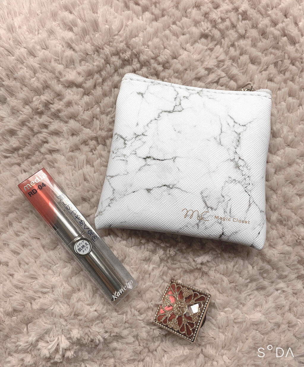 シャイニーエッセンスリップA/media/口紅を使ったクチコミ（1枚目）