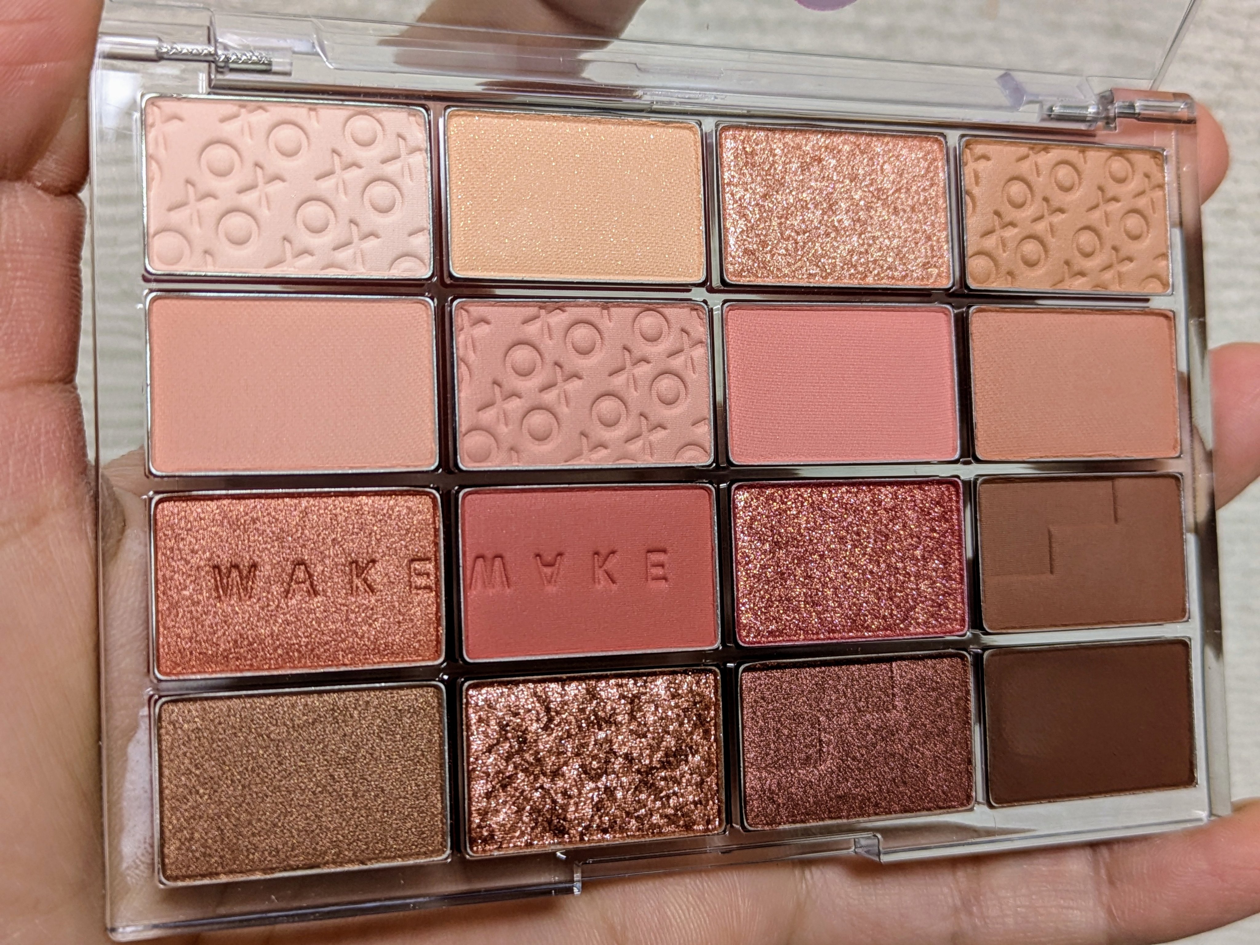 ソフトブラーリングアイパレット/wakemake/アイシャドウパレットを使ったクチコミ（2枚目）