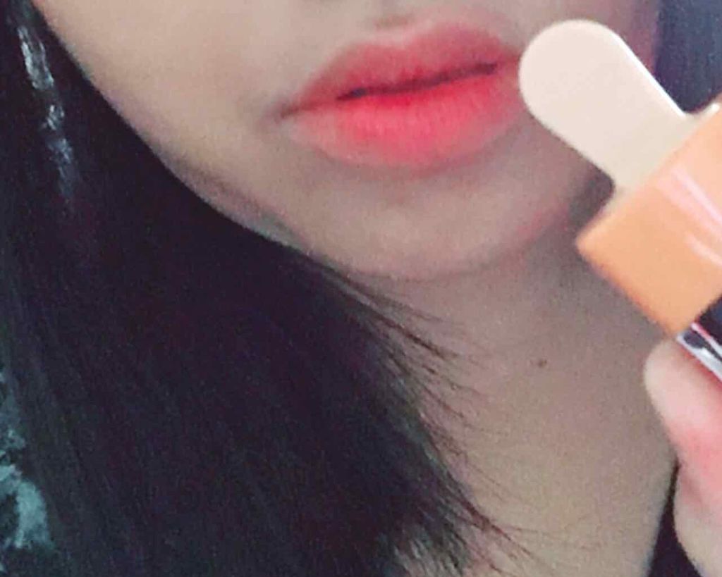 ディアダーリン ウォータージェルティント (アイスティント)/ETUDE/口紅を使ったクチコミ(2枚目)