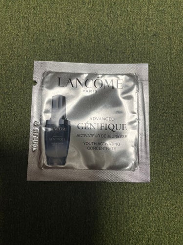 LANCOME ジェニフィック アドバンスト Nのクチコミ「初のランコム美容液をお試ししました。
浸透力もよく、次の日の肌のハリや保湿力が違いました。
長.....」（1枚目）