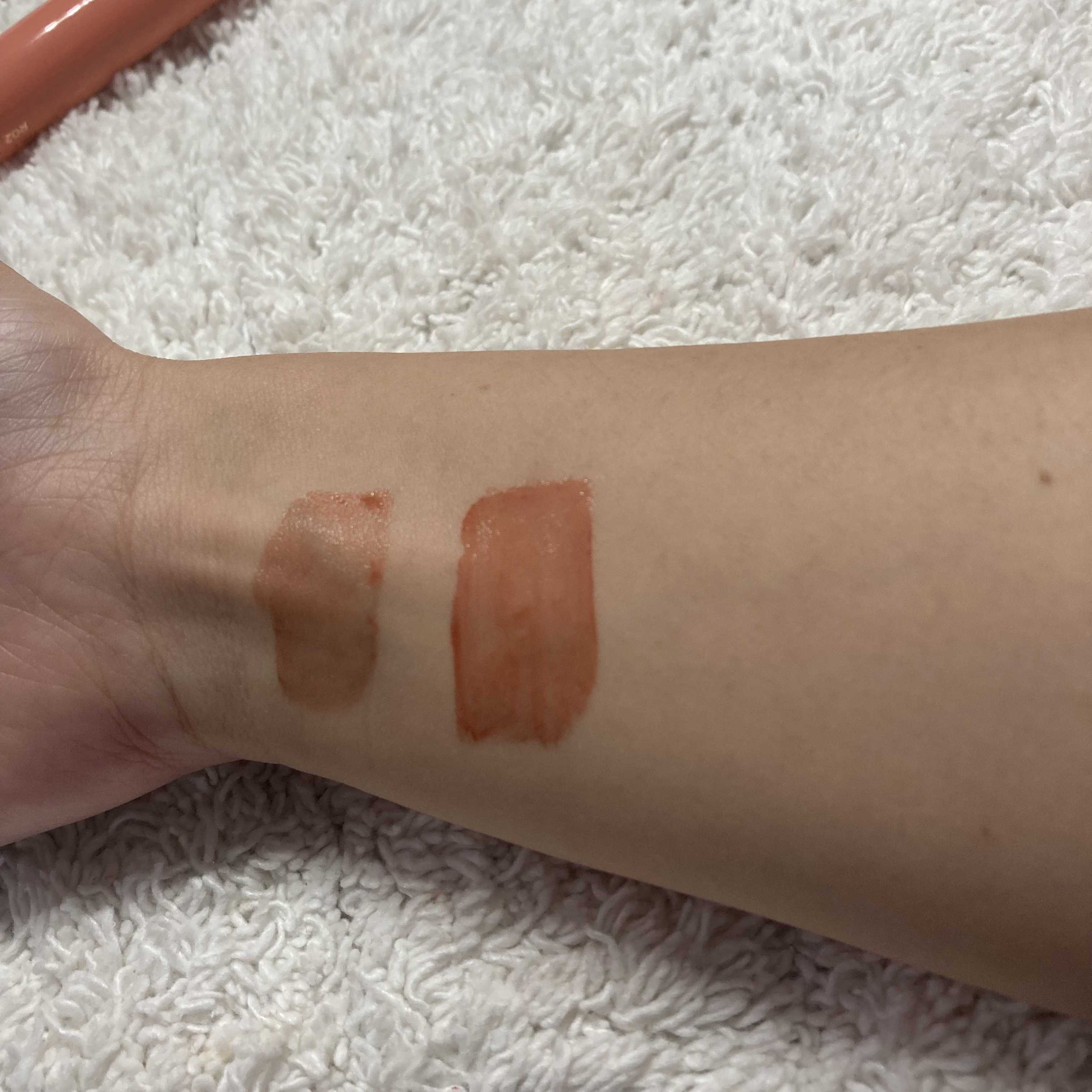 ウォーターリフレクティングリップティント/INTO U/リップティントを使ったクチコミ（2枚目）