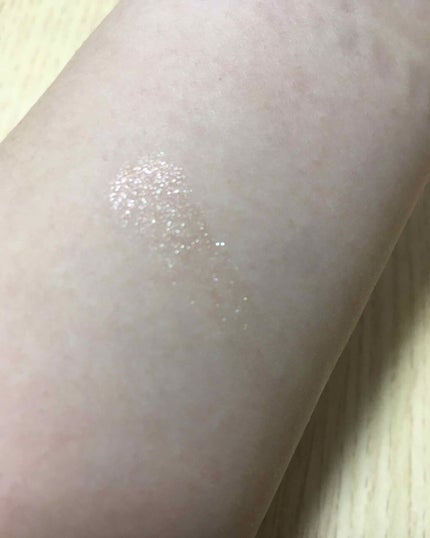 ジョルジオ アルマーニ ビューティ アイズ トゥ キル ステラー アイシャドウのクチコミ「 単色アイシャドウに出せる値段じゃない。けど、それでも買ってしまった格上のアイシャドウ。
🥀.....」(2枚目)